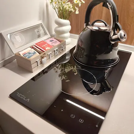 Daisy Out In Bela Reka Брзече